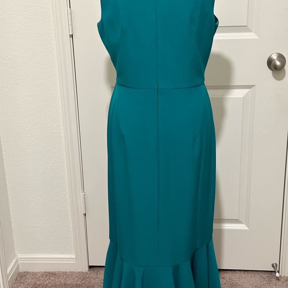 Maggy London women’s green sleeveless high low dress - Picture 3 of 4
